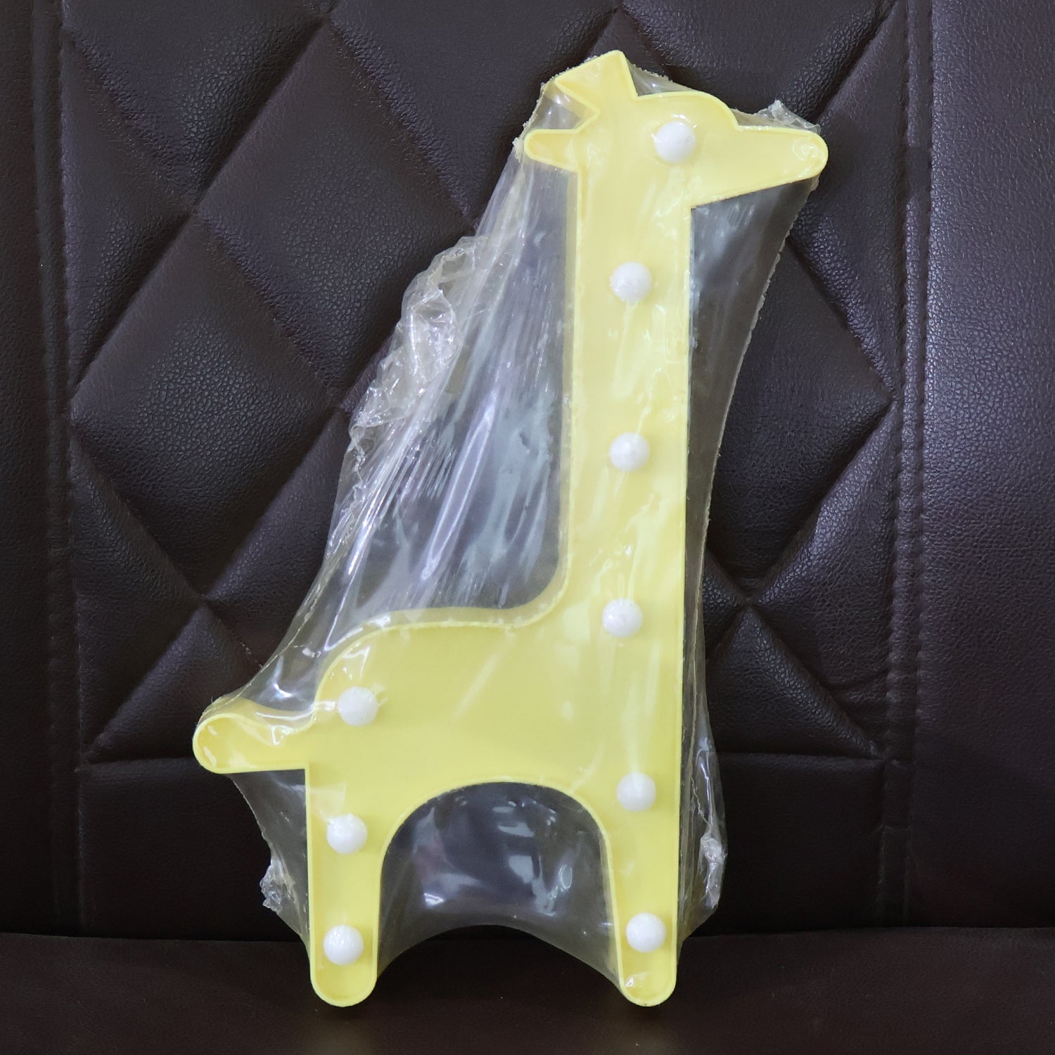 Giraffe Shape LED Decorative Night Light (1 Pc) Giraffe Shape LED Decorative Night Light (1 Pc)